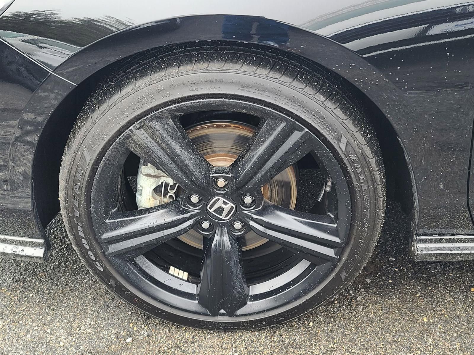 Used 2025 Honda Accord Sport image 2