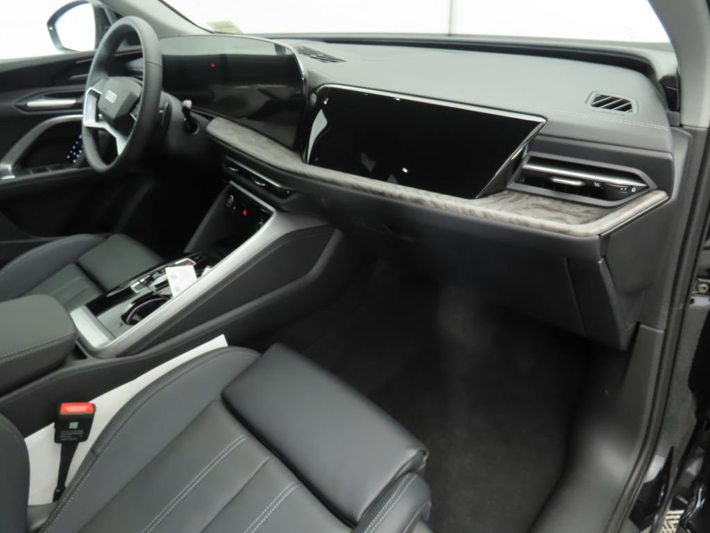 Used 2025 Audi Q5 Premium Plus w/ Premium Plus image 19