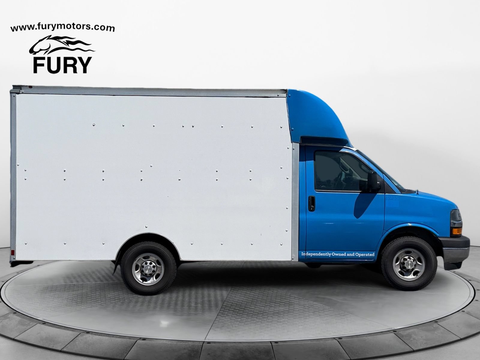 Used 2020 Chevrolet Express 3500 w/ Power Convenience Package RWD image 3