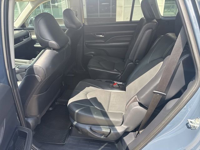 Used 2024 Toyota Grand Highlander XLE image 20