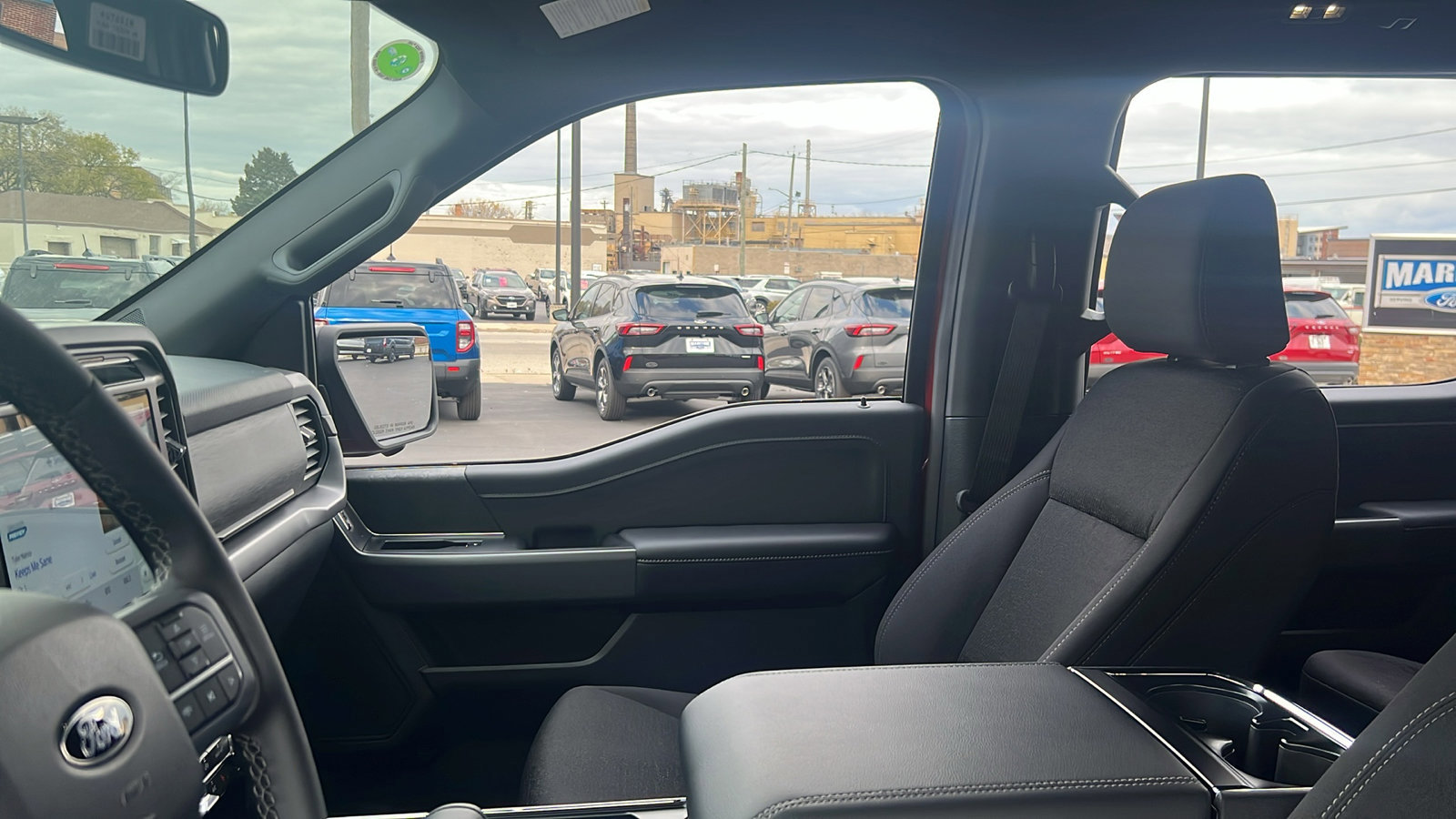 New 2025 Ford F150 XLT w/ Equipment Group 302A MID image 32