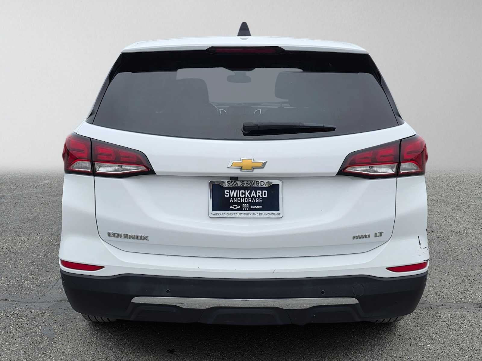 Used 2024 Chevrolet Equinox LT AWD/4WD image 4