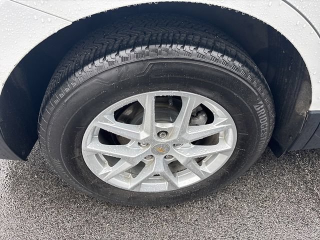 Used 2023 Chevrolet Equinox LT AWD/4WD image 15