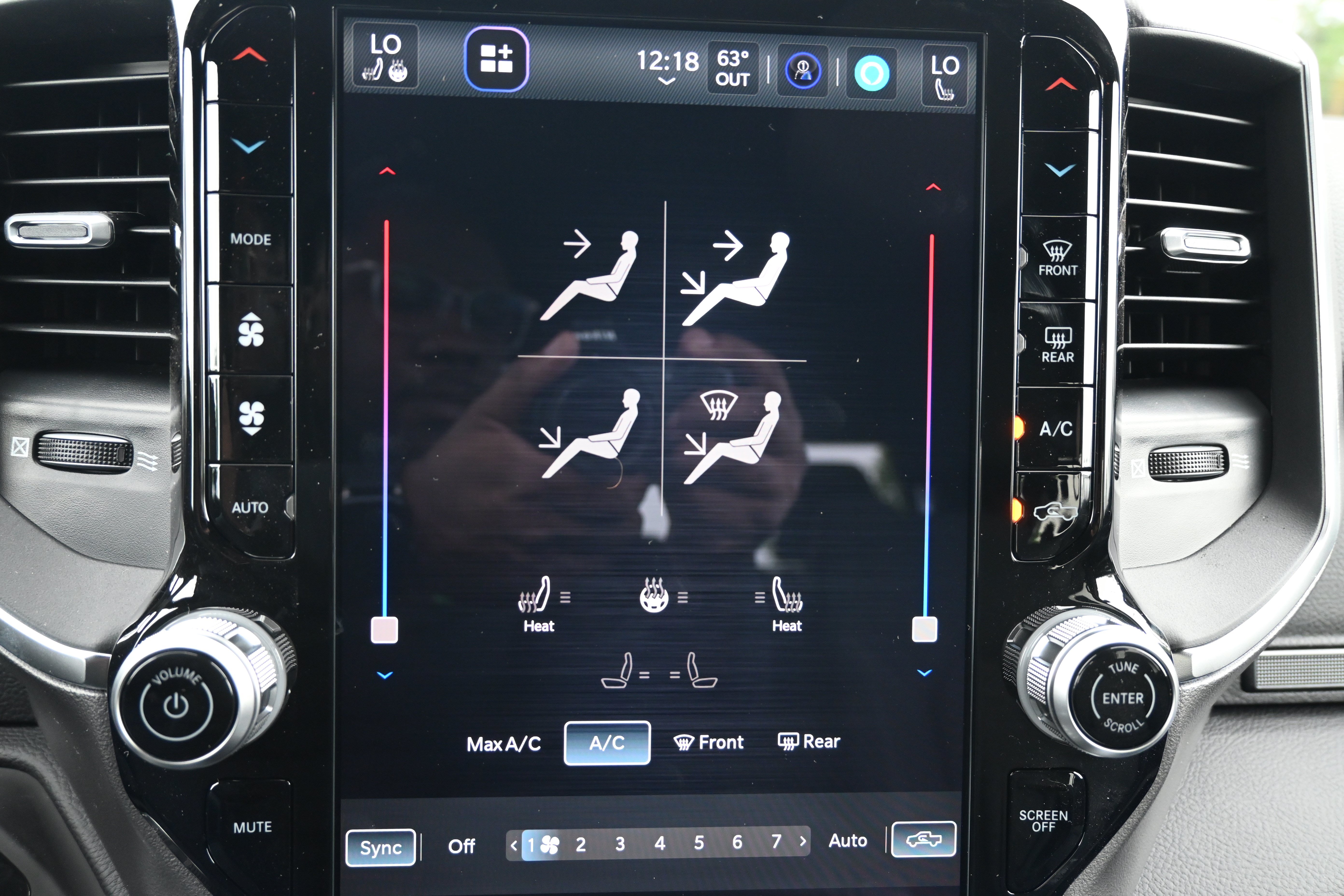 New 2026 RAM 1500 Big Horn AWD/4WD image 24