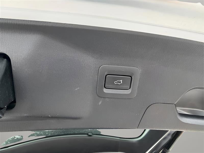 Used 2019 MAZDA CX-9 Touring w/ Touring Premium Package FWD image 18
