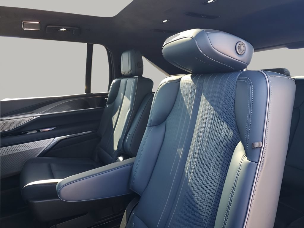 New 2025 Cadillac Escalade IQ Sport 2 AWD/4WD image 21