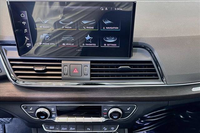 Used 2023 Audi Q5 2.0T Premium w/ Convenience Package AWD/4WD image 13
