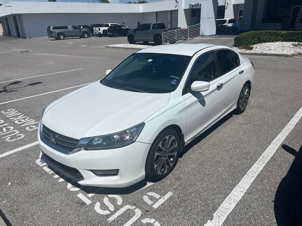 Used 2014 Honda Accord Sport image 2