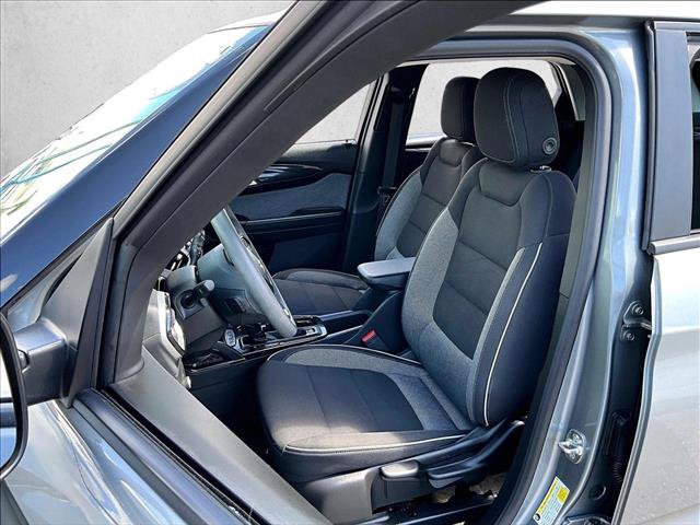 Used 2025 Chevrolet TrailBlazer LS FWD image 25