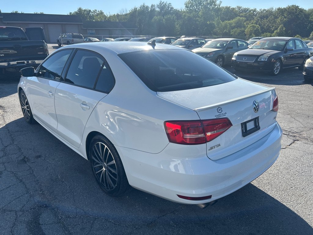 Used 2015 Volkswagen Jetta Sport FWD image 8
