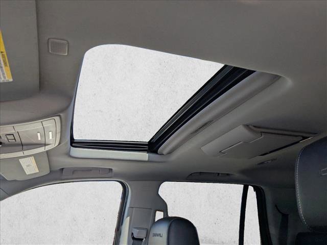 Used 2018 GMC Yukon Denali w/ Open Road Package image 16