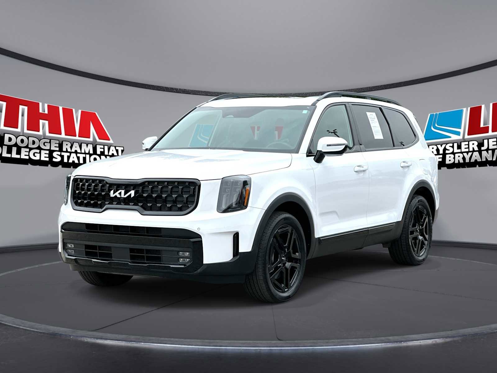 Used 2024 Kia Telluride SX X-Line AWD/4WD image 1