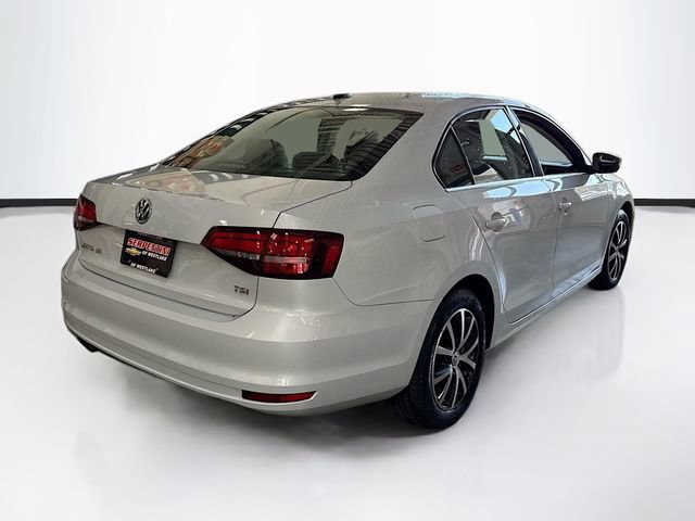 Used 2018 Volkswagen Jetta SE FWD image 6