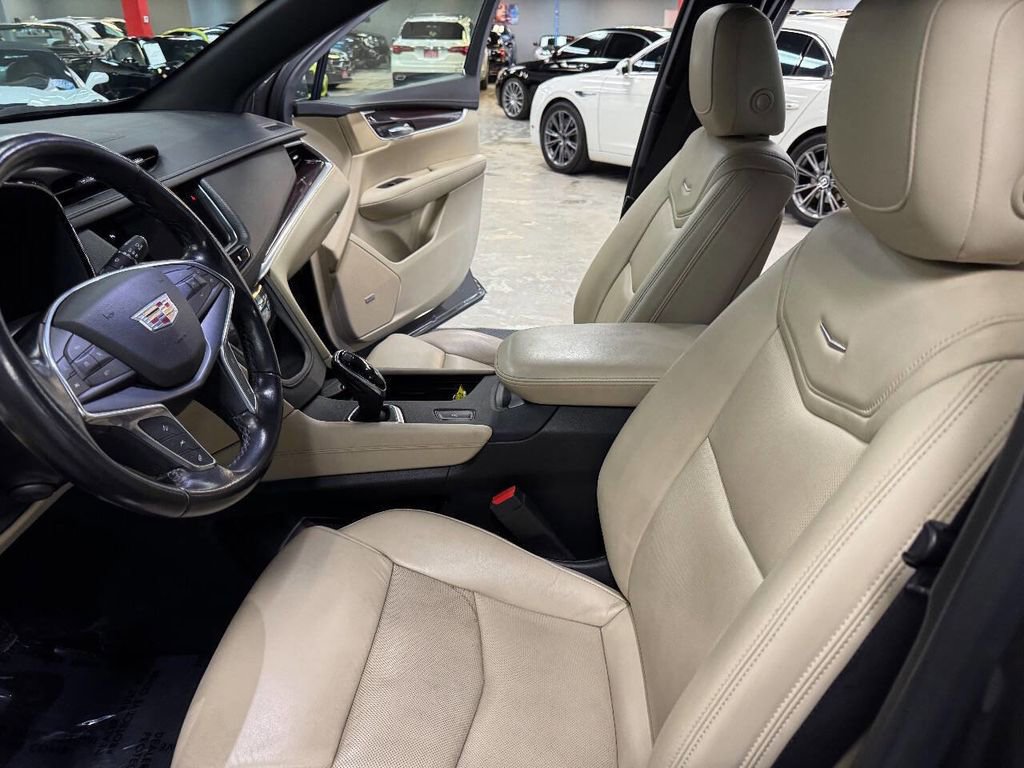 Used 2019 Cadillac XT5 Luxury FWD image 34