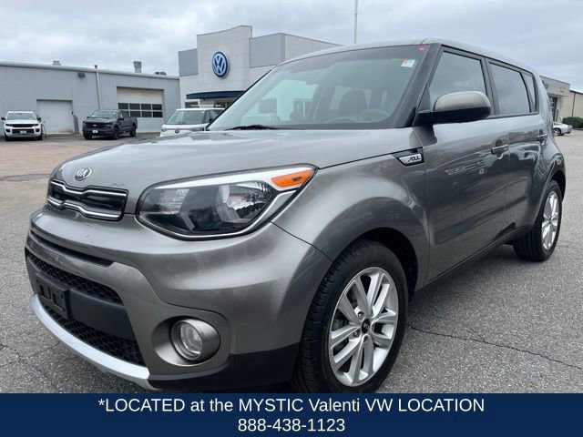 Used 2017 Kia Soul + image 1