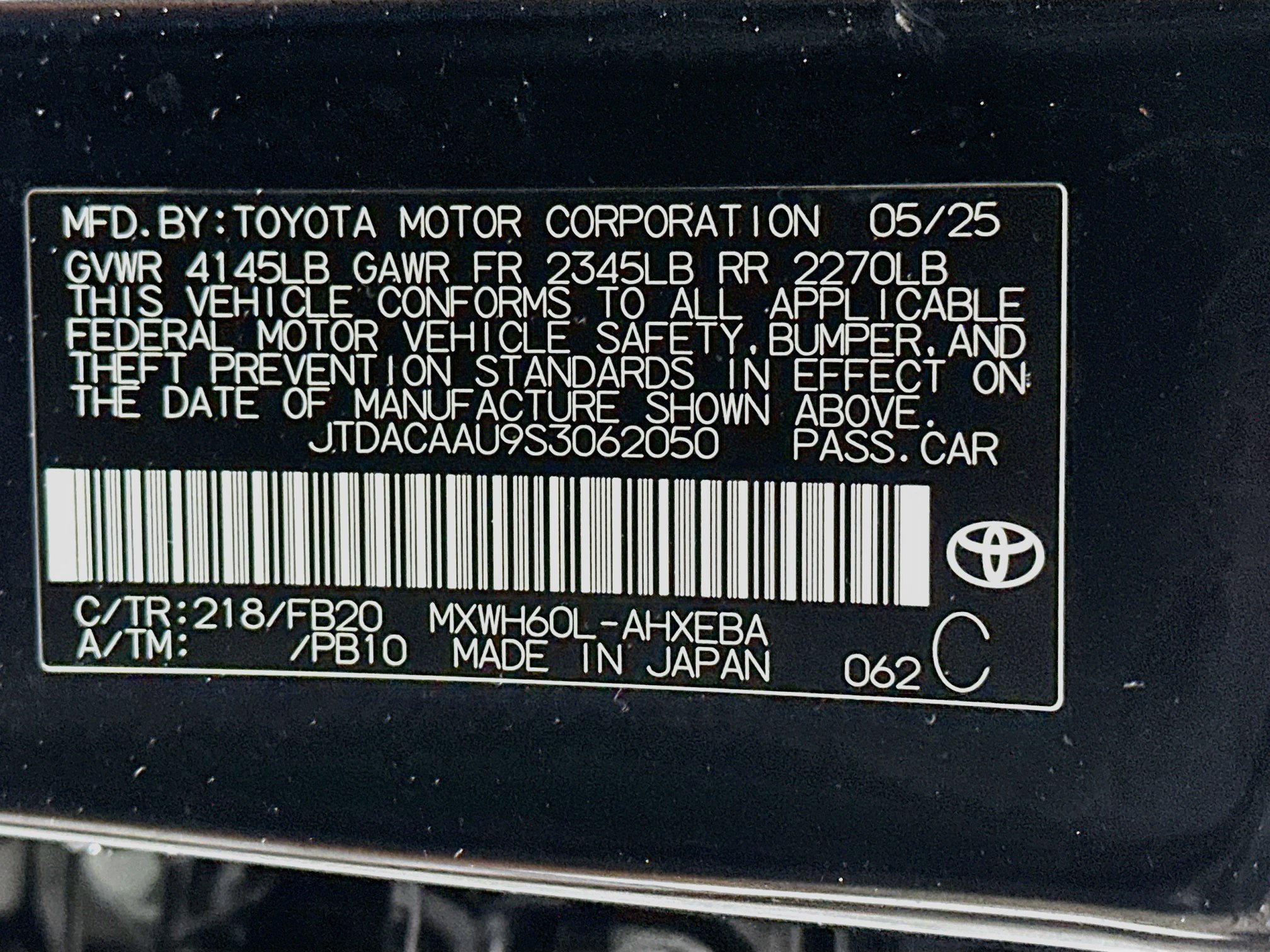 Used 2025 Toyota Prius LE FWD image 12