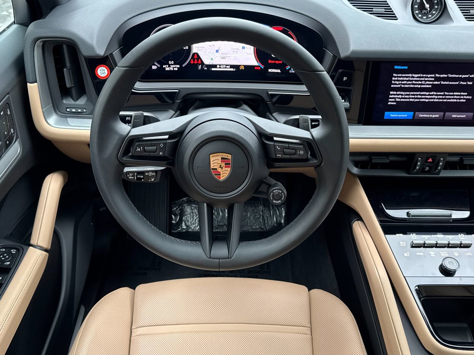Certified 2025 Porsche Cayenne Coupe AWD/4WD image 16