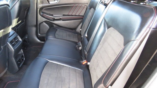 Certified 2023 Ford Edge ST-Line image 6