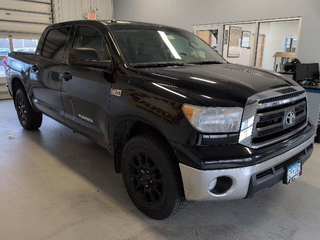 Used 2011 Toyota Tundra 4x4 CrewMax w/ SR5 Pkg image 5