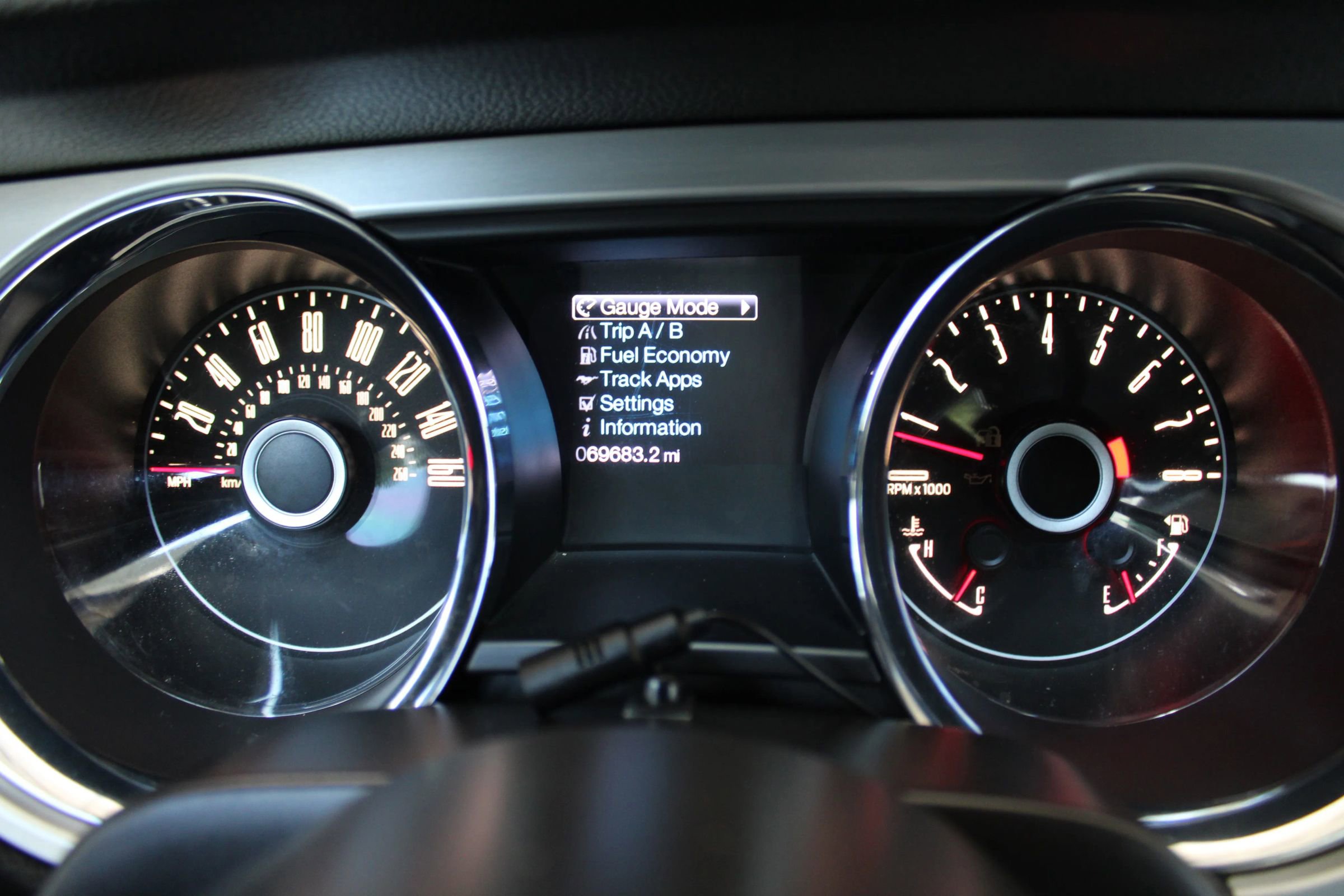 Used 2014 Ford Mustang Premium RWD image 8