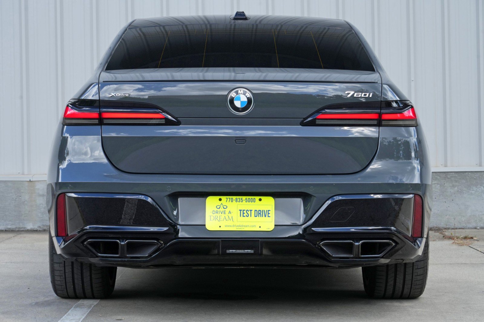 Used 2023 BMW 760i xDrive w/ Executive Package AWD/4WD image 11