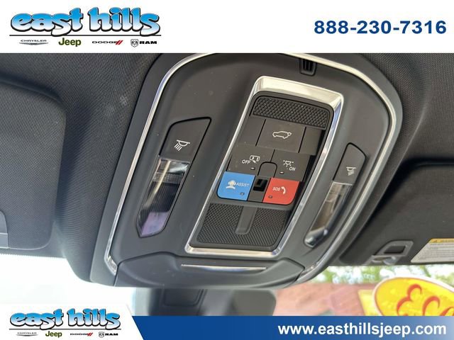 Certified 2023 Jeep Grand Cherokee Limited AWD/4WD image 40