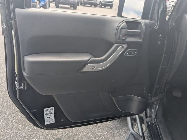 Used 2013 Jeep Wrangler Sahara w/ Trailer Tow Group AWD/4WD image 9