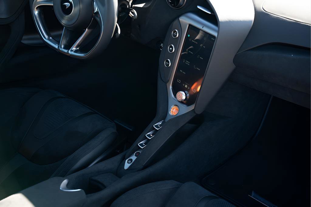 New 2026 McLaren 750S image 48