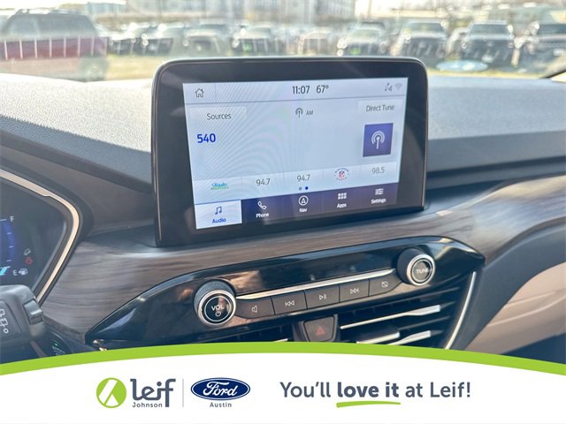 Used 2020 Ford Escape Titanium image 16