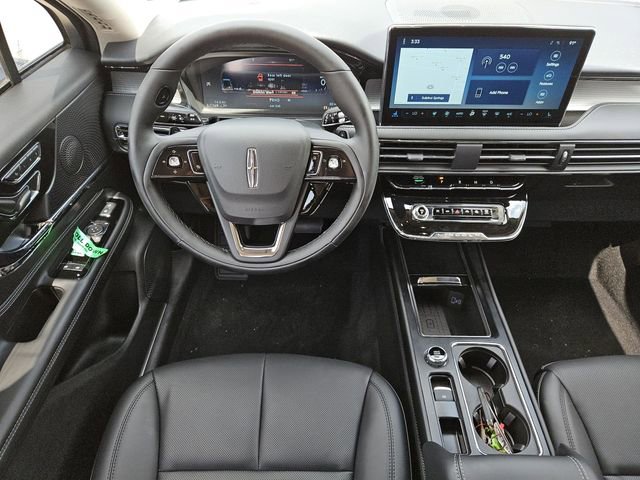 New 2025 Lincoln Corsair FWD w/ Equipment Group 101A image 4