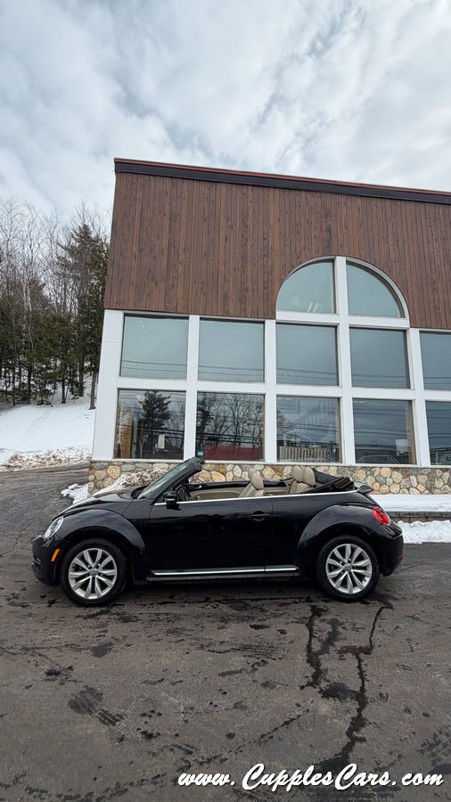 Used 2014 Volkswagen Beetle TDI image 27