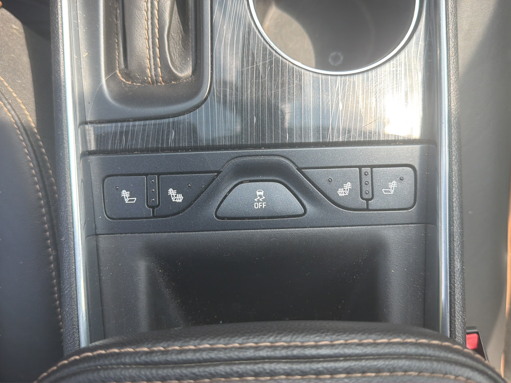 Used 2016 Chevrolet Impala LTZ FWD image 21