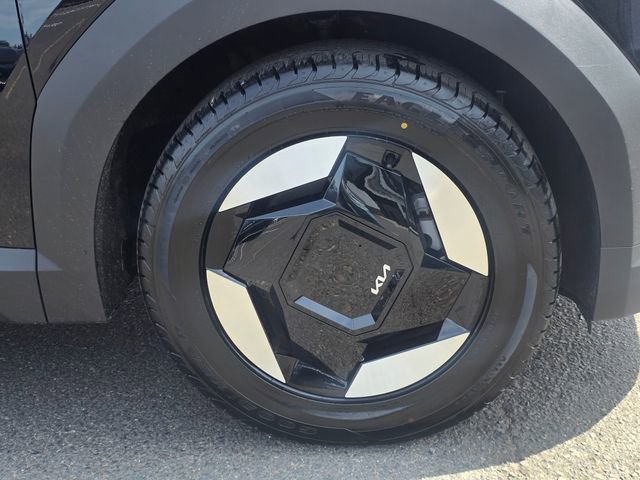 Certified 2024 Kia EV9 Wind AWD/4WD image 11