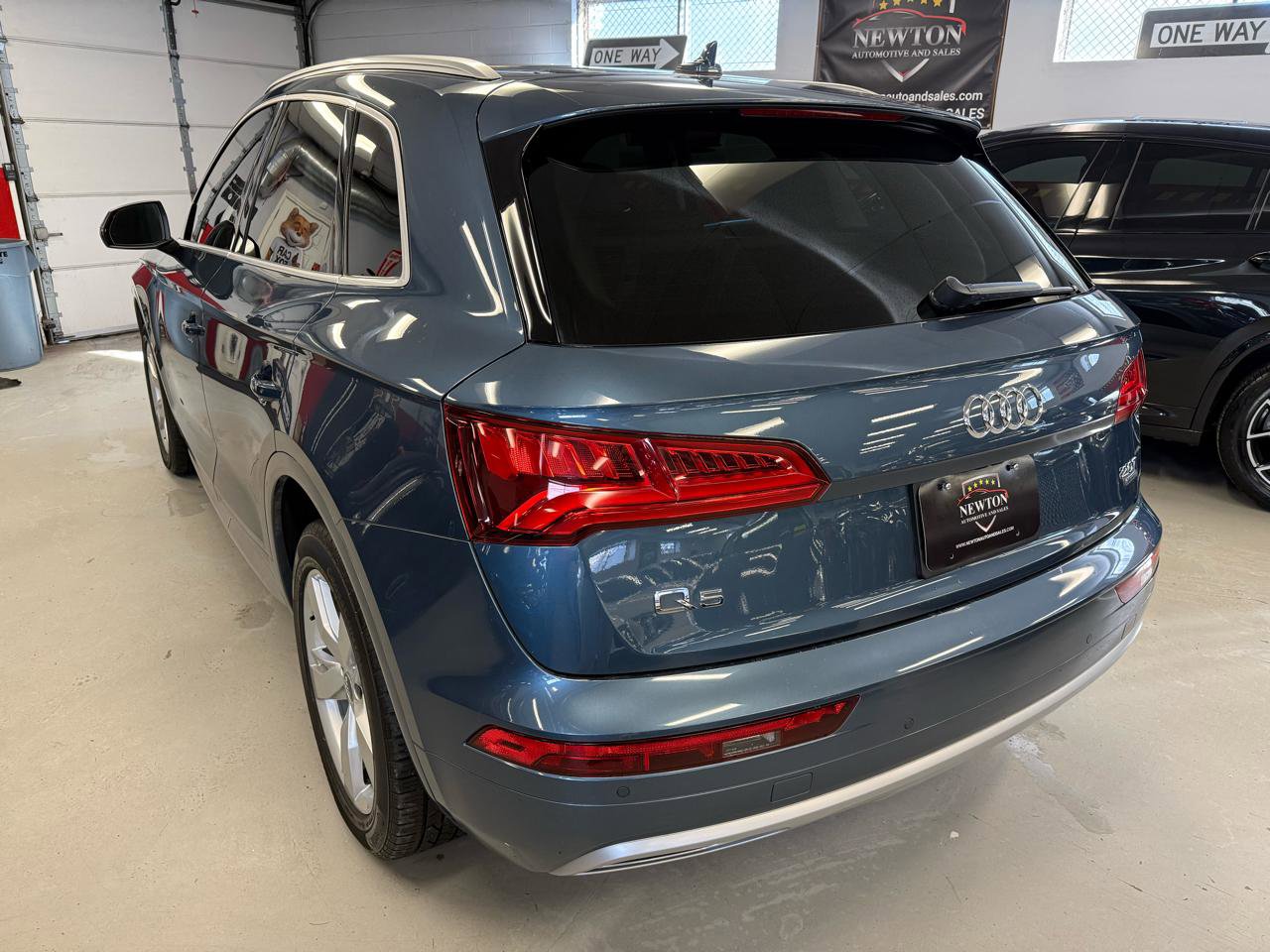 Used 2018 Audi Q5 2.0T Premium Plus w/ Premium Plus Package image 4