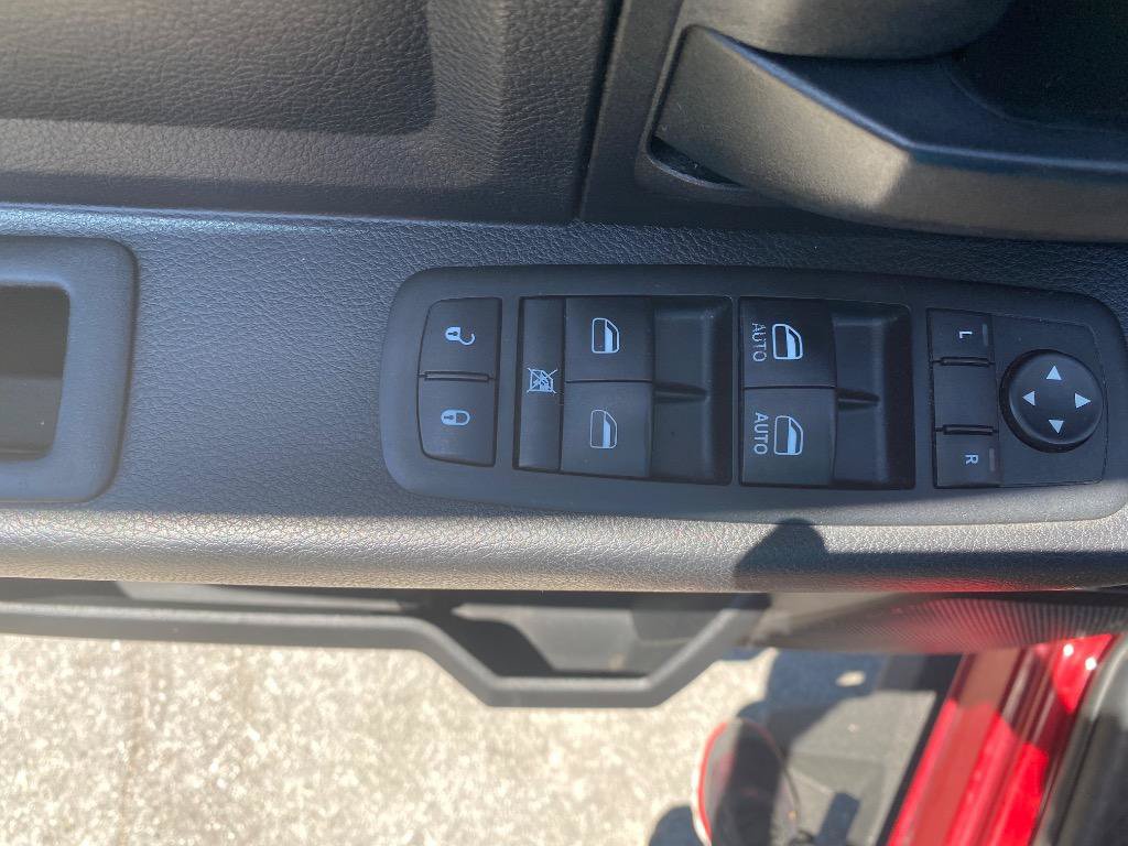 Used 2014 RAM 1500 Express AWD/4WD image 37