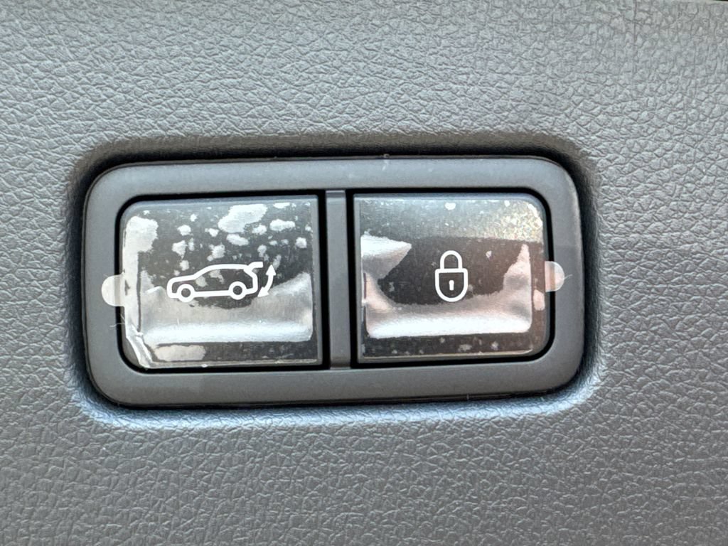 New 2027 Genesis GV70 2.5T Sport Prestige AWD/4WD image 19