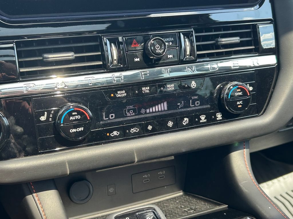 Used 2026 Nissan Pathfinder Rock Creek w/ Rock Creek Premium Package AWD/4WD image 31