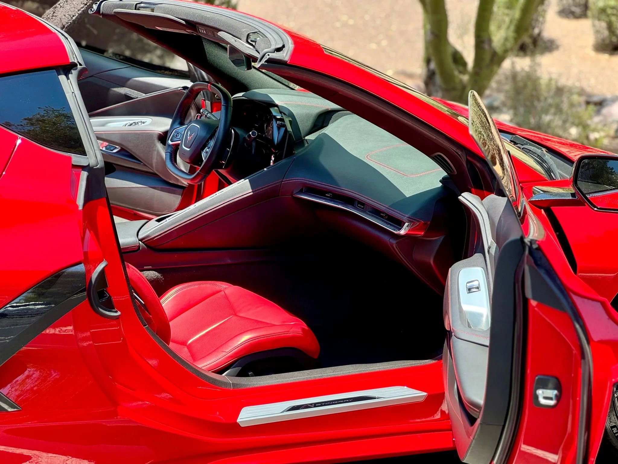 Used 2020 Chevrolet Corvette Stingray Coupe w/ Z51 Performance Package image 13