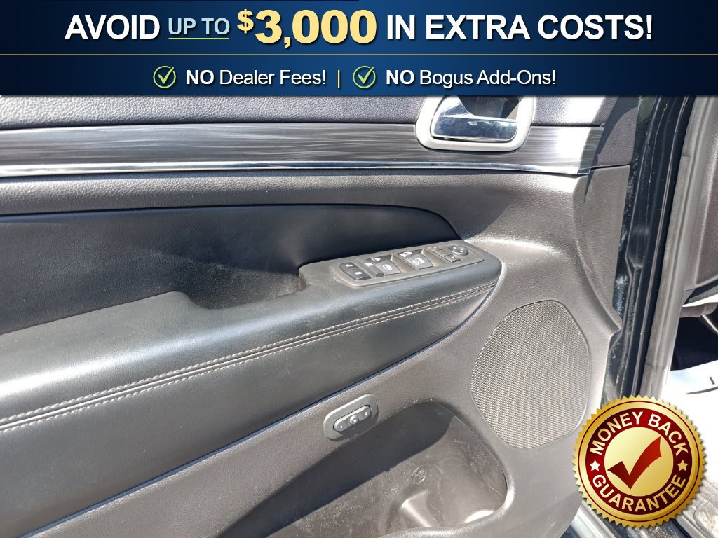 Used 2019 Jeep Grand Cherokee Limited AWD/4WD image 14