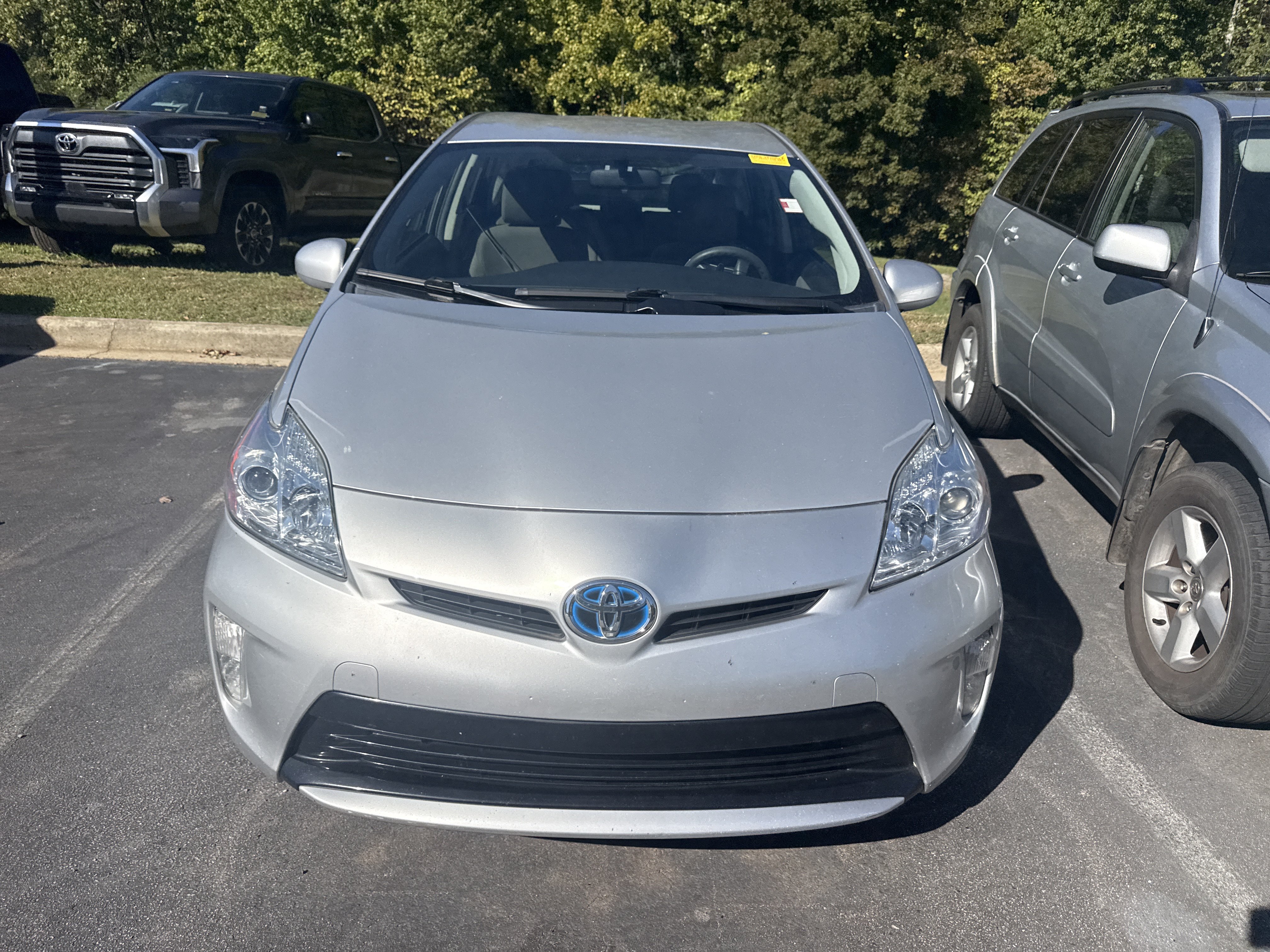 Used 2015 Toyota Prius Two FWD image 2