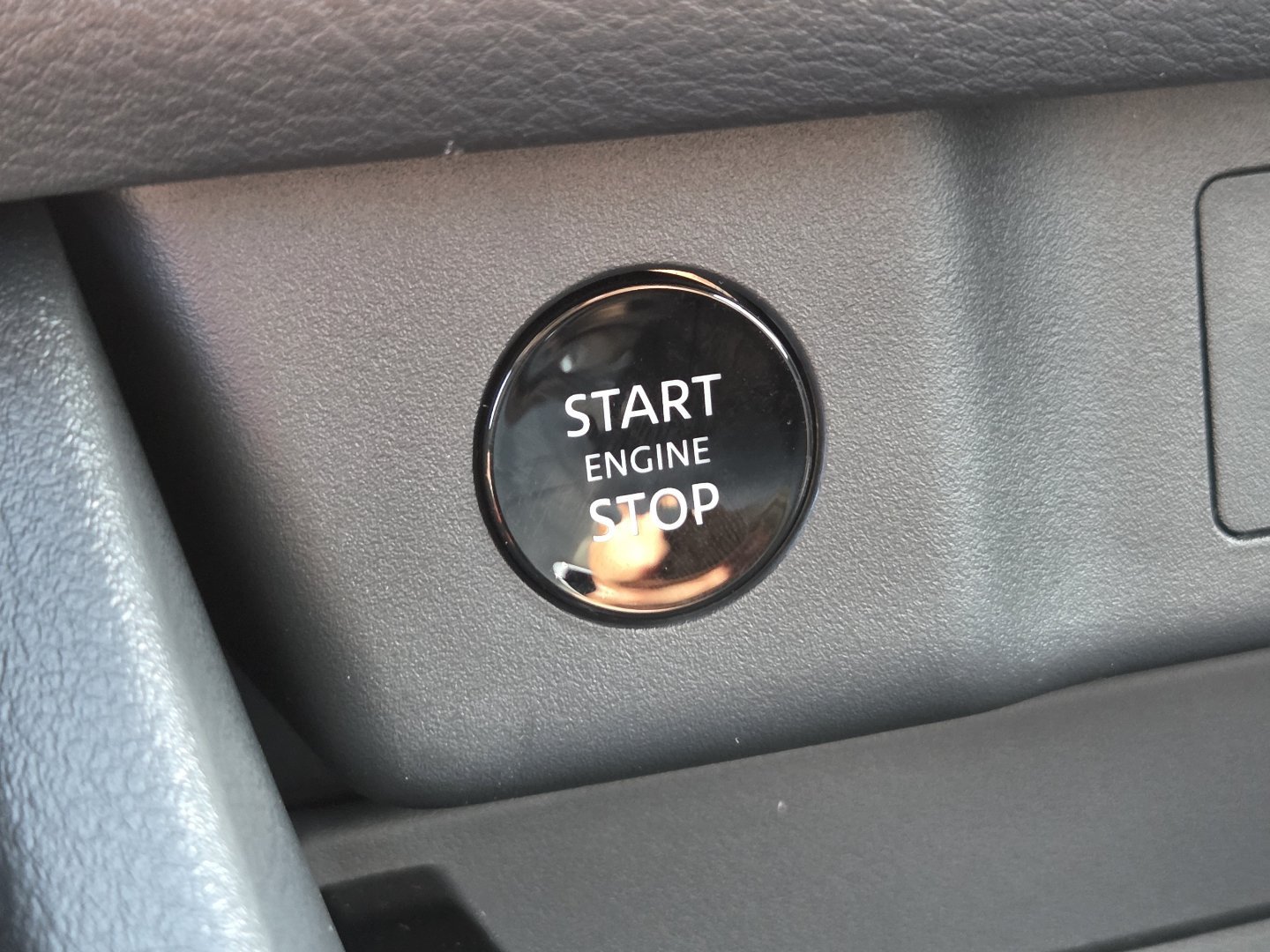 New 2027 Nissan Rogue SV AWD/4WD image 32