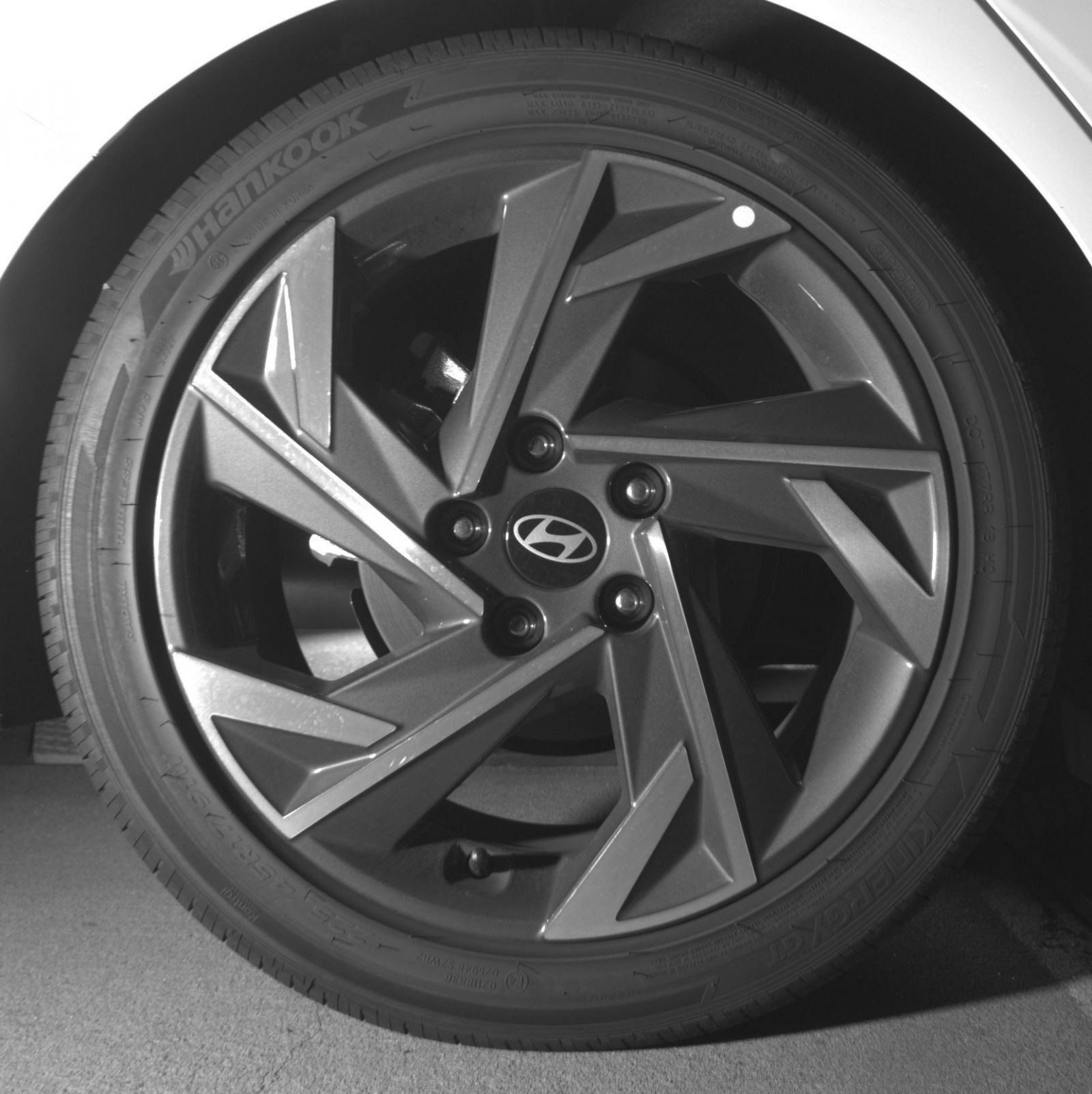 Used 2025 Hyundai Elantra SEL FWD image 18