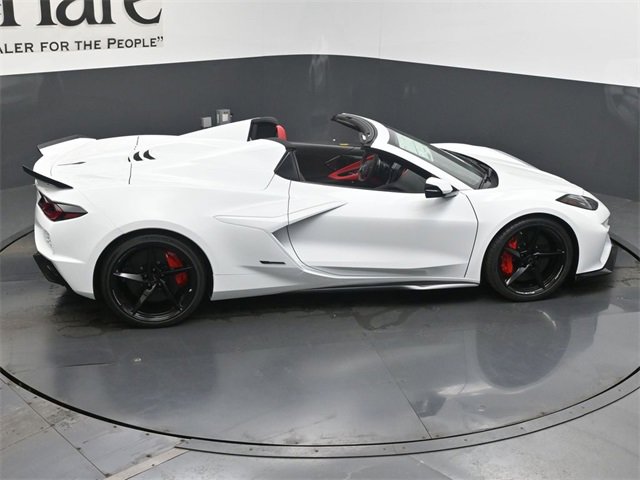 New 2026 Chevrolet Corvette E-Ray w/ Stealth Interior Trim Package image 18