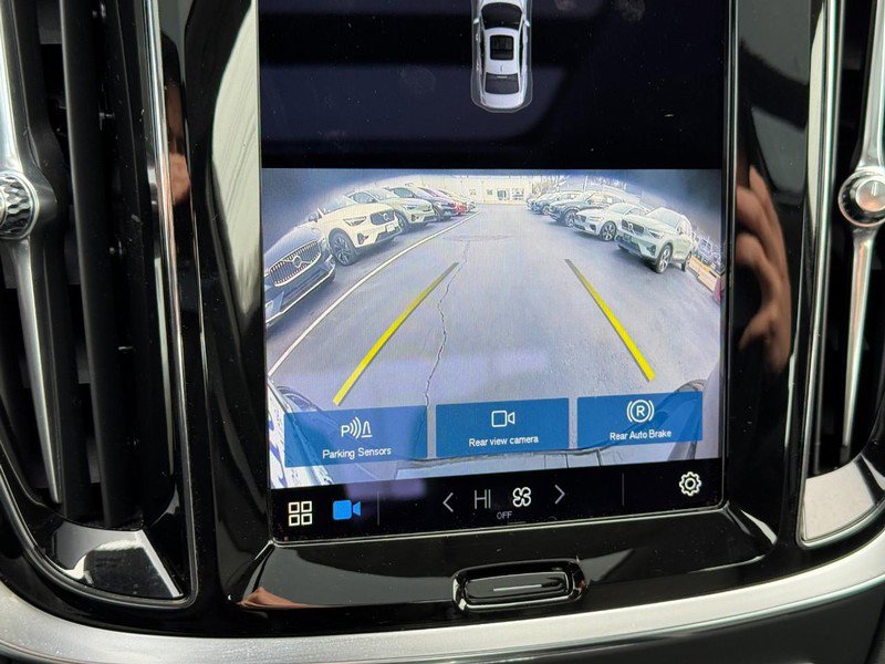 Certified 2024 Volvo S60 B5 Core image 22