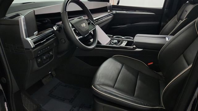 Certified 2025 Cadillac Escalade ESV Premium Luxury w/ LPO, Floor Liner Package image 13