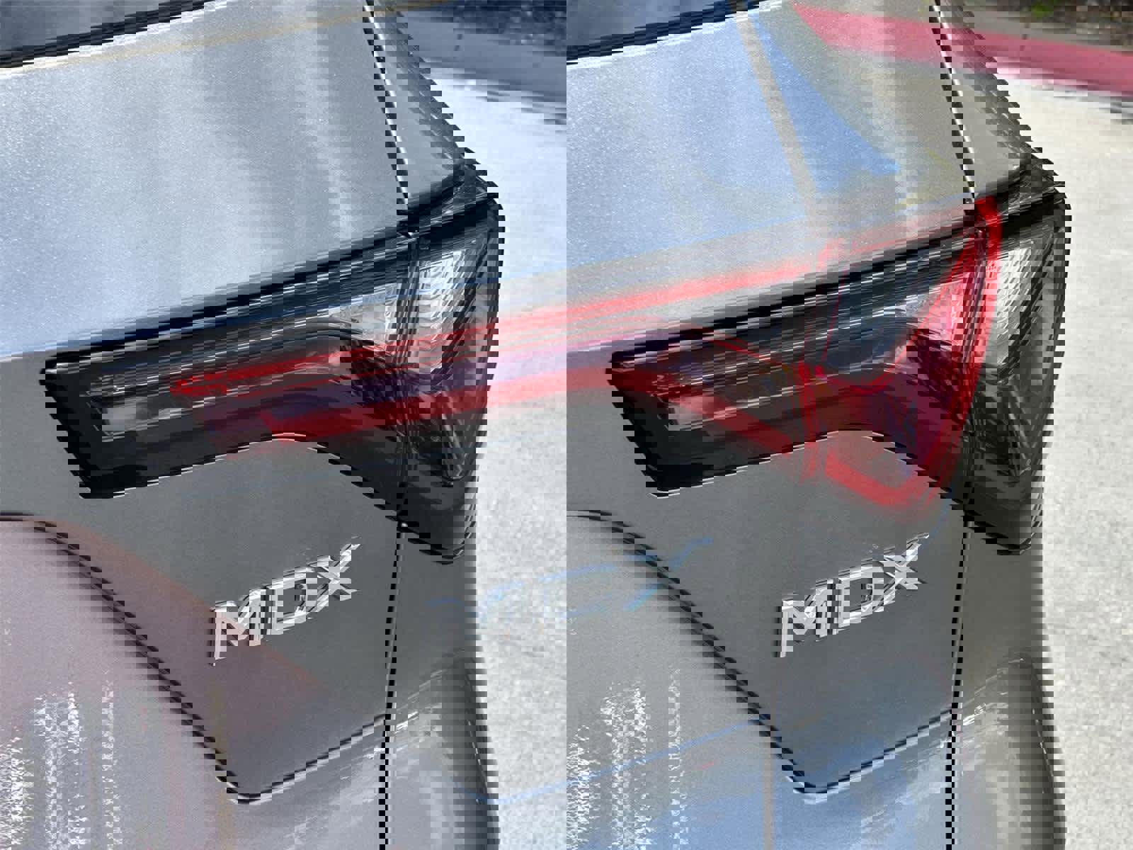 Used 2025 Acura MDX FWD w/ Technology Package image 7