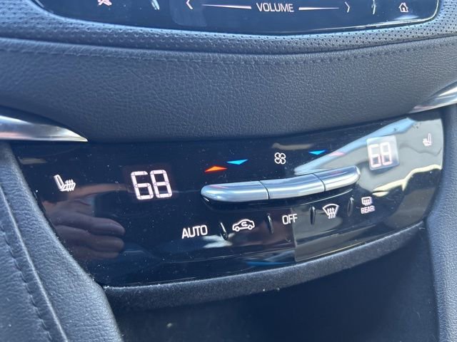 Used 2017 Cadillac XT5 Luxury w/ Driver Awareness Package image 23