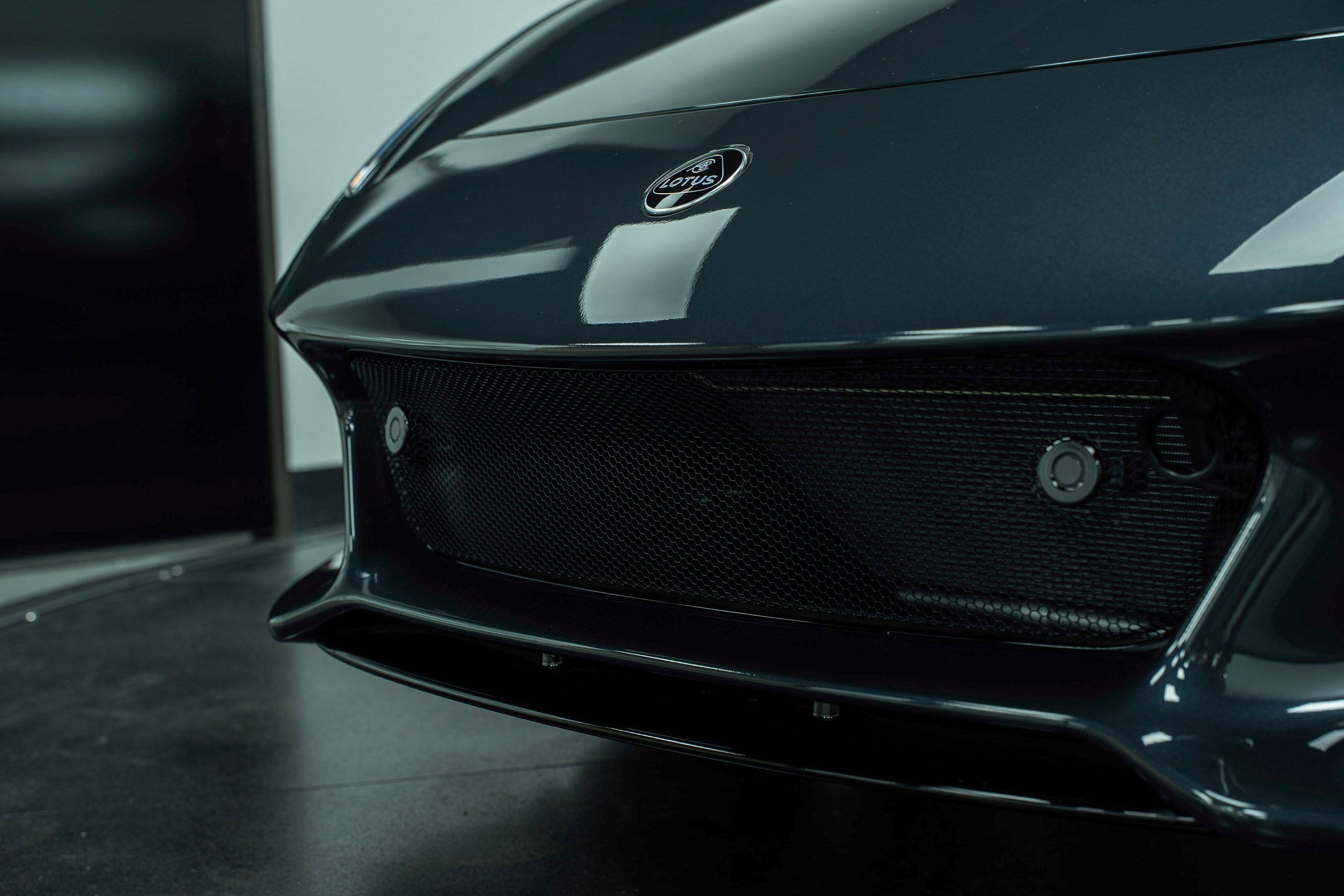 New 2025 Lotus Emira image 9