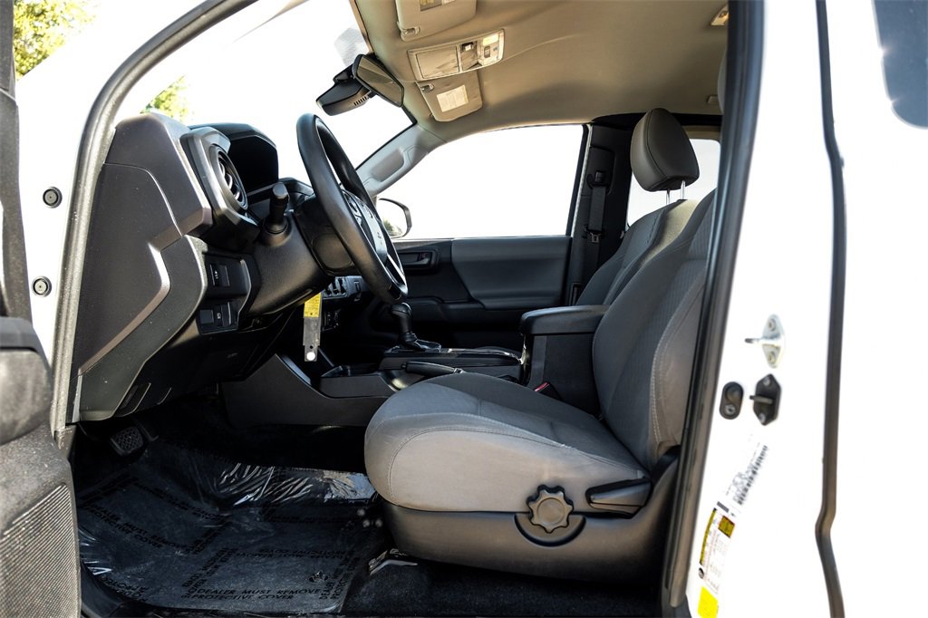 Used 2021 Toyota Tacoma SR image 3