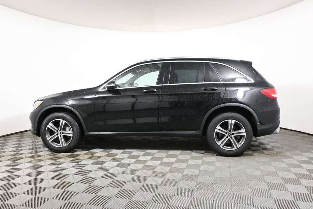 Used 2018 Mercedes-Benz GLC 300 4MATIC image 2